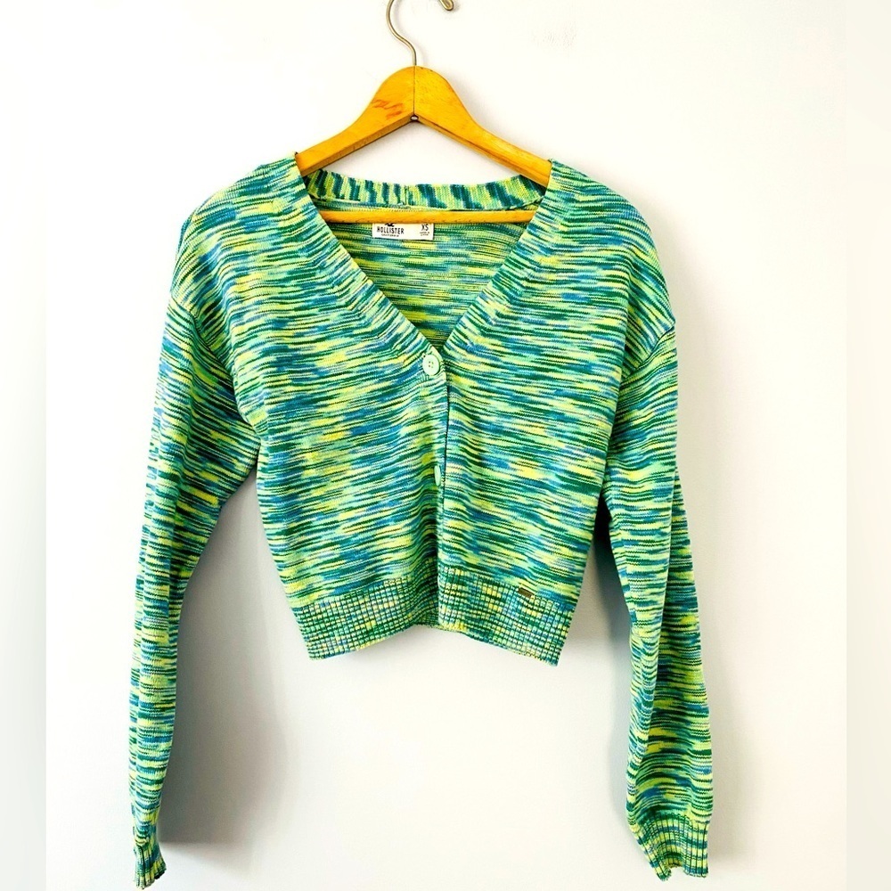 Hollister Womens Size XS Green Striped 3 Button Cropped Knit V-Neck Cardigan